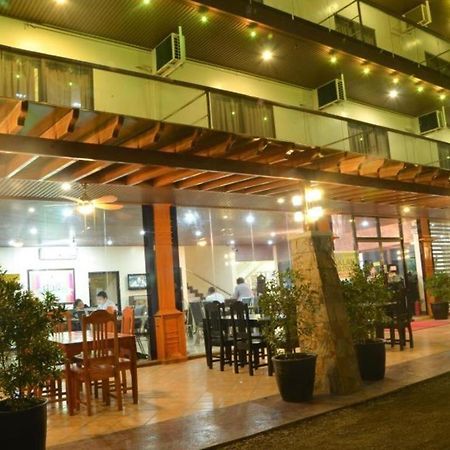 The Premiere Business Hotel Kalibo Bagian luar foto