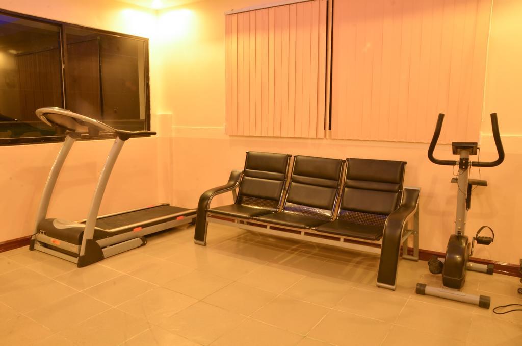 The Premiere Business Hotel Kalibo Bagian luar foto