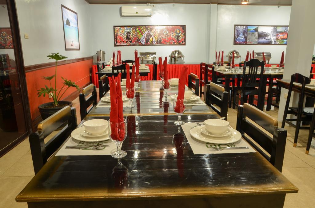 The Premiere Business Hotel Kalibo Bagian luar foto