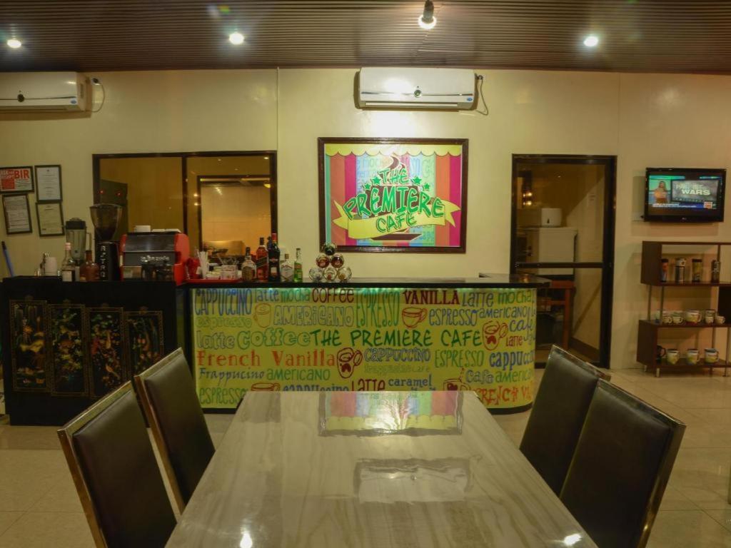 The Premiere Business Hotel Kalibo Bagian luar foto