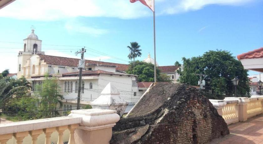 The Premiere Business Hotel Kalibo Bagian luar foto