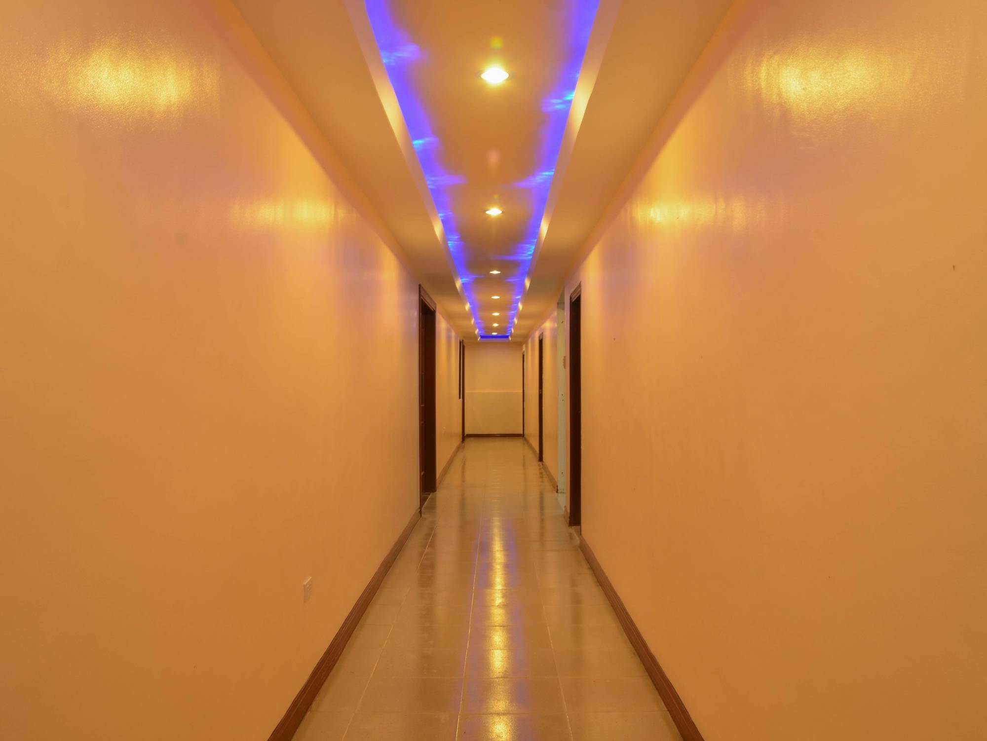 The Premiere Business Hotel Kalibo Bagian luar foto